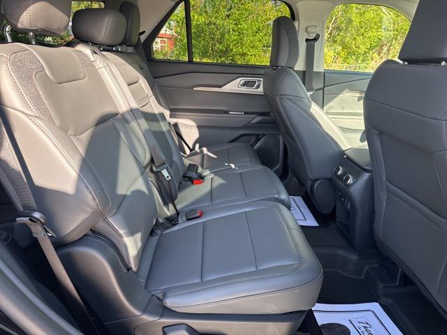 new 2025 Ford Explorer car, priced at $48,853
