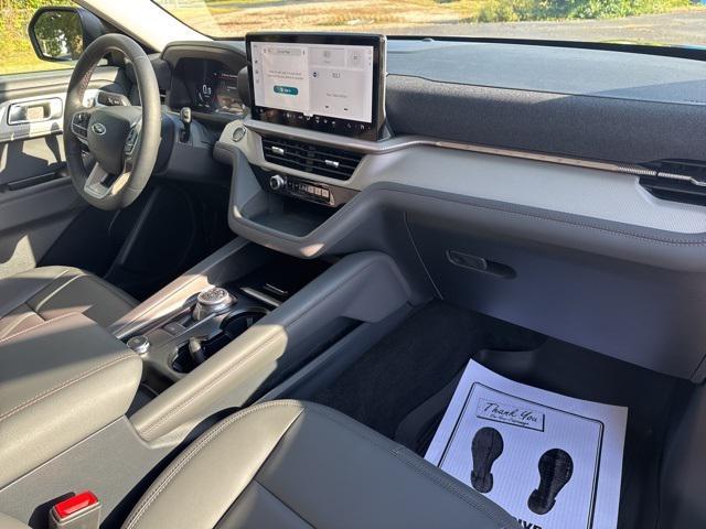 new 2025 Ford Explorer car, priced at $48,853