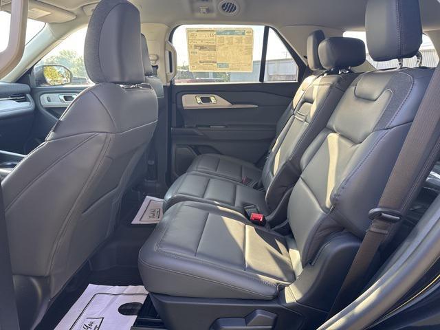 new 2025 Ford Explorer car, priced at $48,853