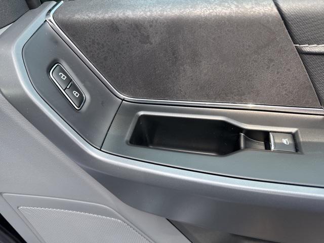 new 2025 Ford F-150 car, priced at $49,376