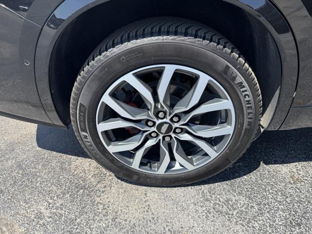 used 2024 Cadillac XT6 car, priced at $52,951
