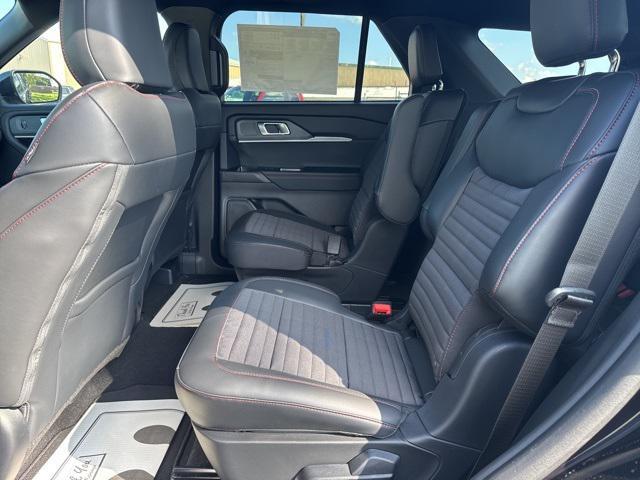 new 2025 Ford Explorer car, priced at $48,766