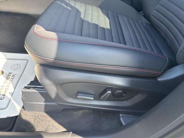 new 2025 Ford Explorer car, priced at $48,766