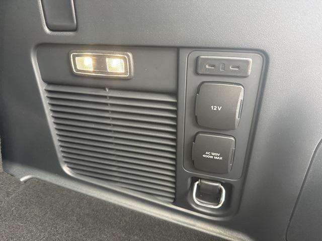 new 2025 Ford Expedition car, priced at $78,863