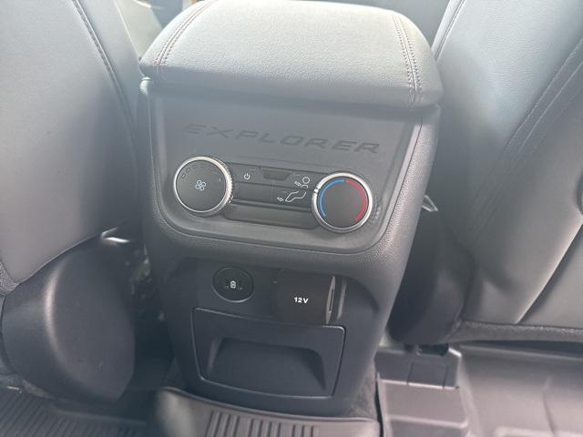 new 2025 Ford Explorer car, priced at $46,384