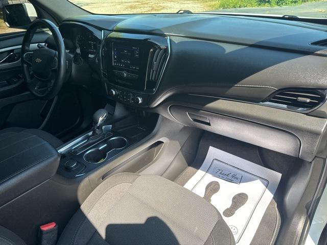 used 2023 Chevrolet Traverse car, priced at $24,451