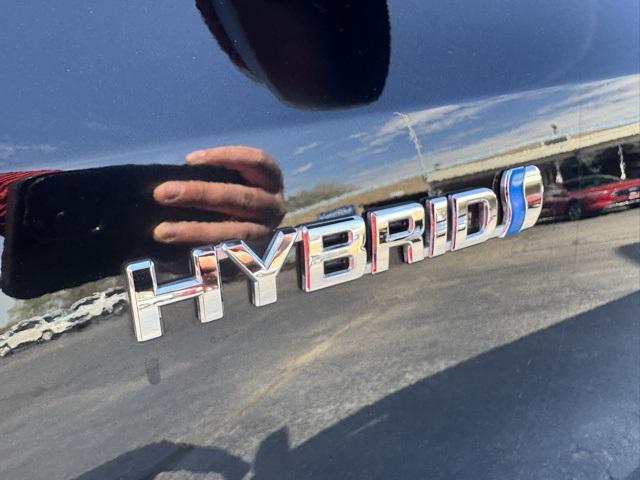 used 2019 Toyota Highlander Hybrid car, priced at $26,451