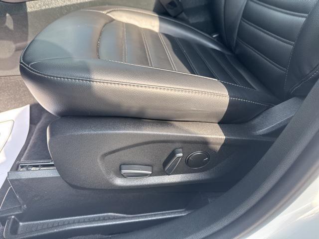used 2024 Ford Edge car, priced at $25,451
