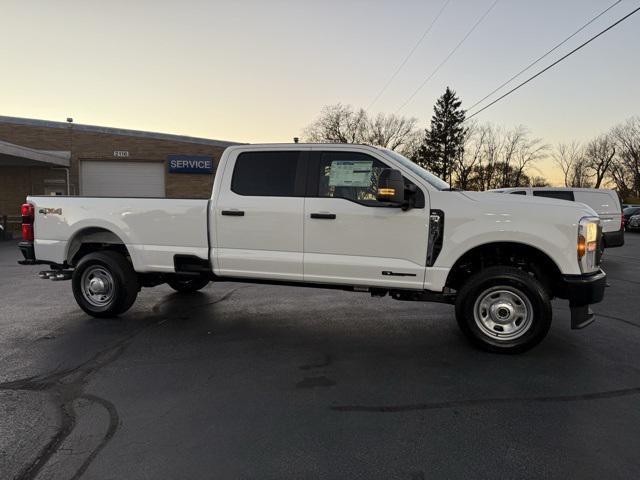 new 2024 Ford F-350 car, priced at $61,790