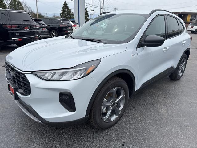 new 2025 Ford Escape car, priced at $33,387