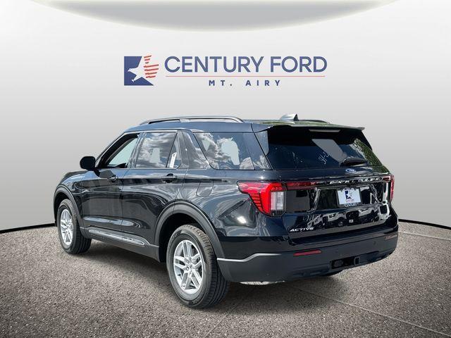 new 2025 Ford Explorer car, priced at $40,499