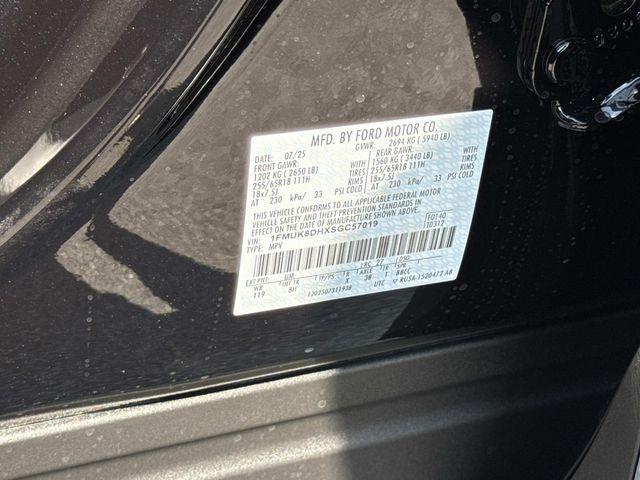 new 2025 Ford Explorer car, priced at $40,499