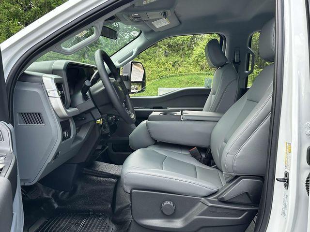new 2025 Ford F-350 car, priced at $53,370