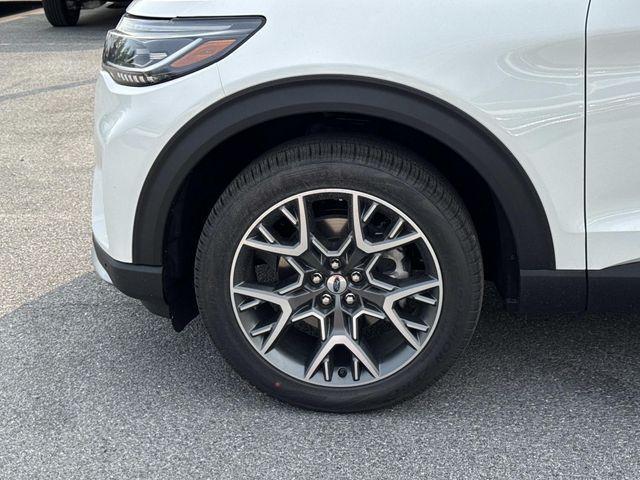 new 2025 Ford Explorer car, priced at $59,995