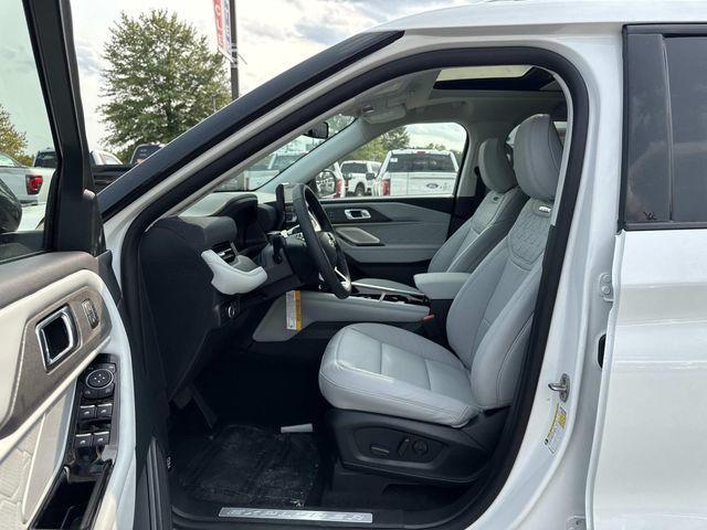 new 2025 Ford Explorer car, priced at $59,995