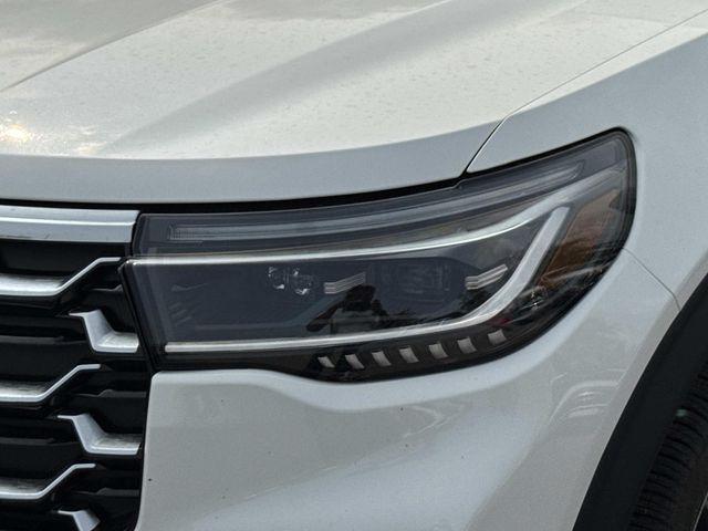 new 2025 Ford Explorer car, priced at $59,995