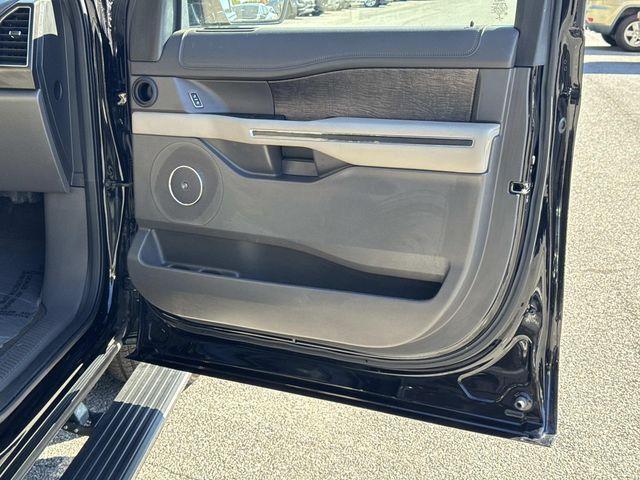used 2021 Ford Expedition car, priced at $37,824