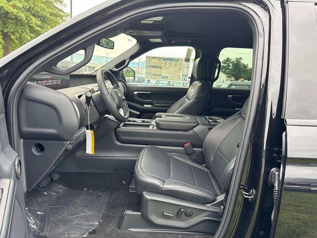 new 2025 Ford Expedition car, priced at $78,995