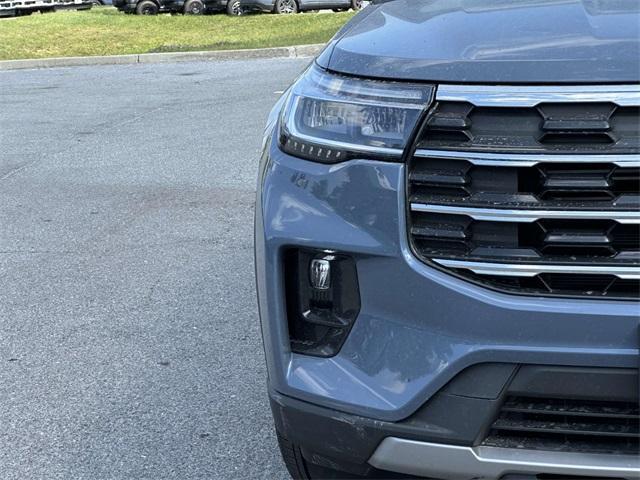 new 2025 Ford Explorer car, priced at $47,600