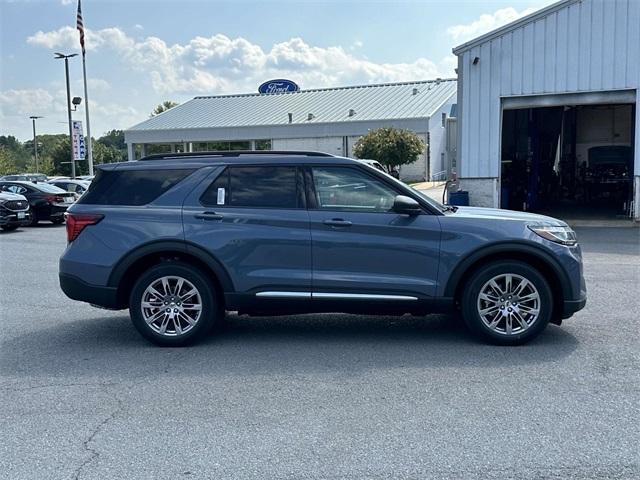 new 2025 Ford Explorer car, priced at $47,600