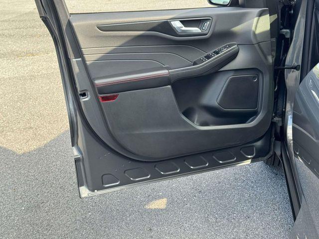 used 2025 Ford Escape car