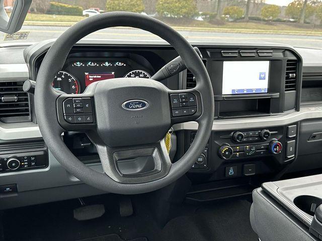 new 2024 Ford F-350 car