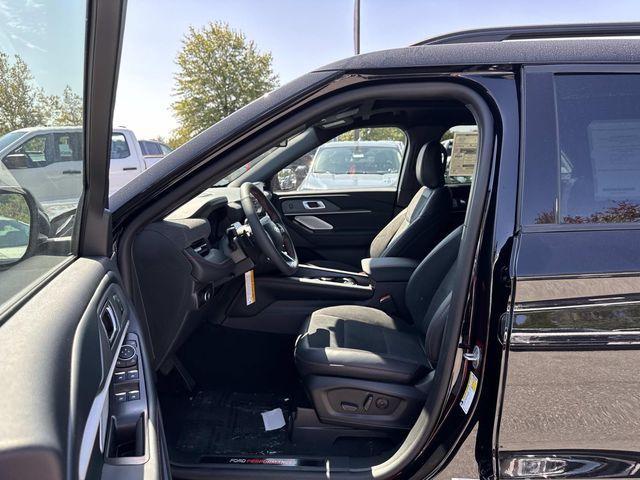 new 2025 Ford Explorer car, priced at $58,195