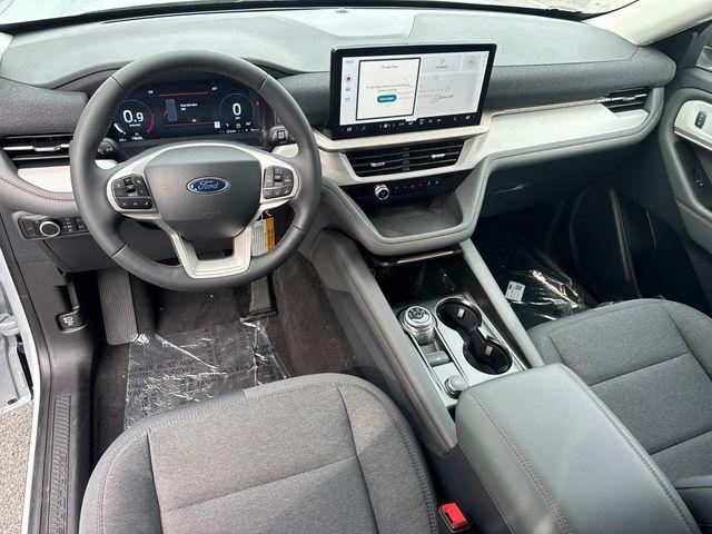 new 2025 Ford Explorer car, priced at $41,995
