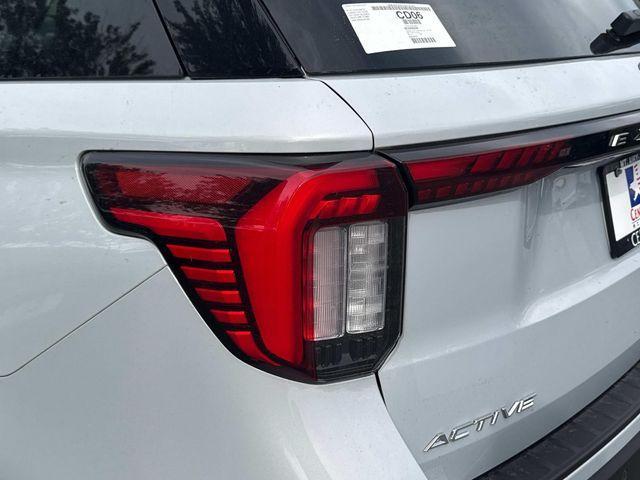 new 2025 Ford Explorer car, priced at $41,995