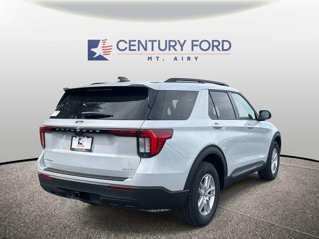 new 2025 Ford Explorer car, priced at $41,995