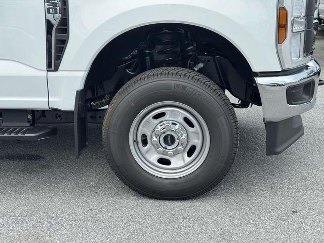 new 2025 Ford F-350 car, priced at $68,738