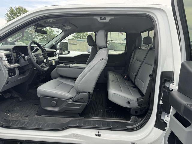 new 2025 Ford F-350 car, priced at $68,738