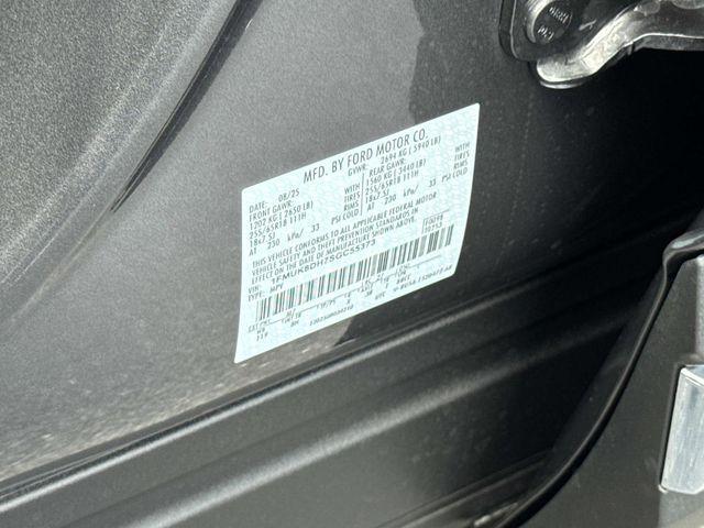 new 2025 Ford Explorer car, priced at $40,499