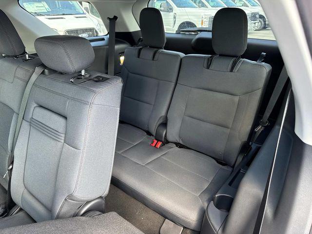 new 2025 Ford Explorer car, priced at $40,499