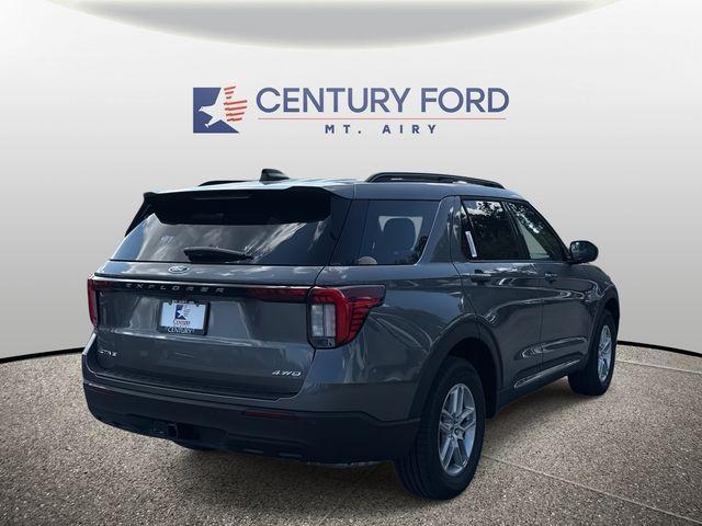 new 2025 Ford Explorer car, priced at $40,499