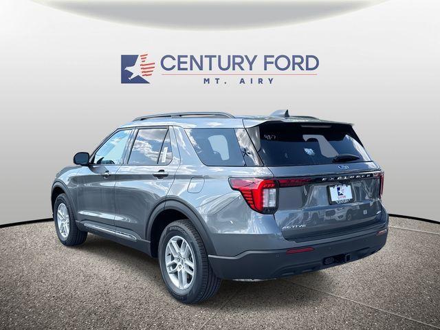 new 2025 Ford Explorer car, priced at $40,499