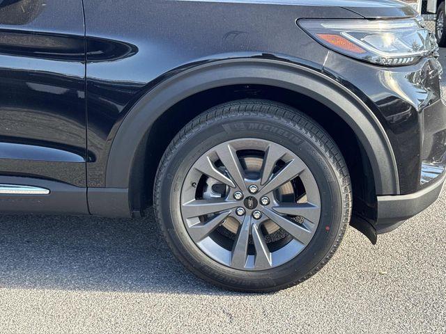 new 2025 Ford Explorer car, priced at $46,560
