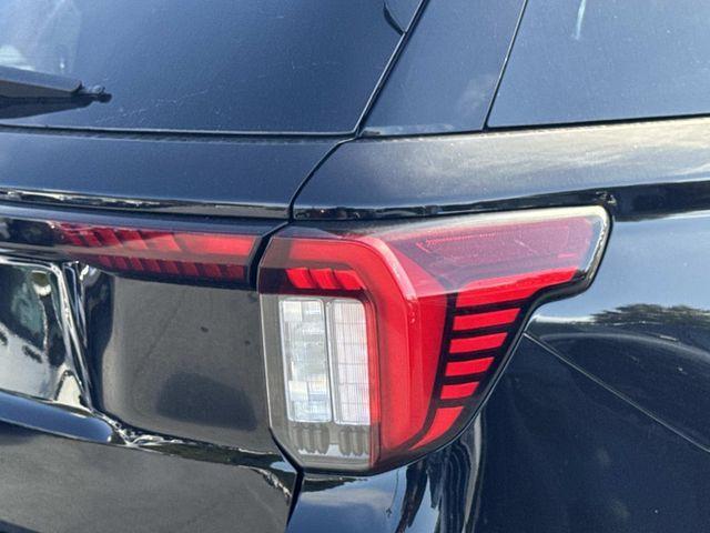 new 2025 Ford Explorer car, priced at $46,560