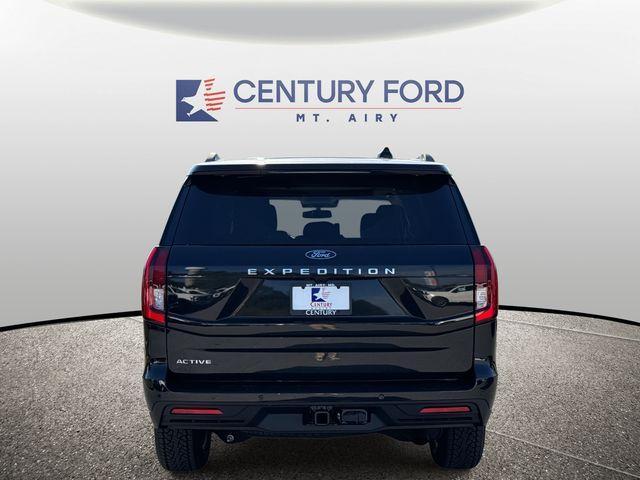 new 2025 Ford Expedition car, priced at $71,730