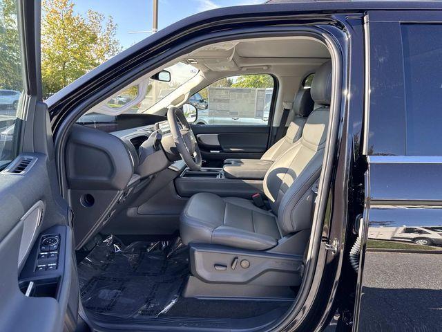 new 2025 Ford Expedition car, priced at $71,730