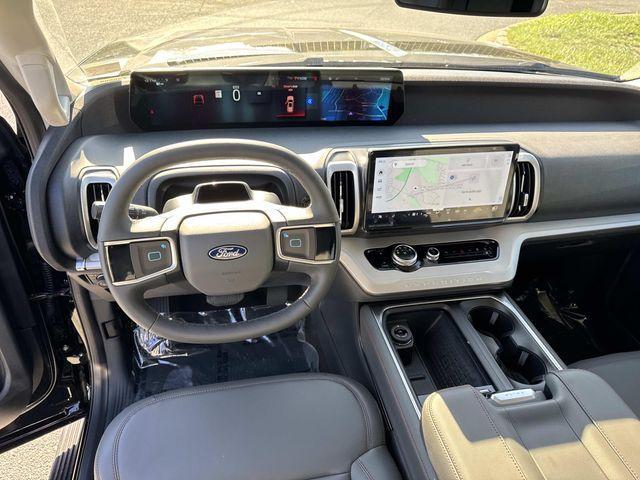 new 2025 Ford Expedition car, priced at $71,730