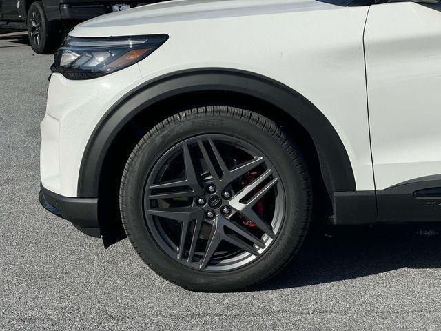 new 2025 Ford Explorer car, priced at $56,995