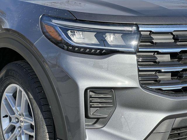 new 2025 Ford Explorer car, priced at $41,950