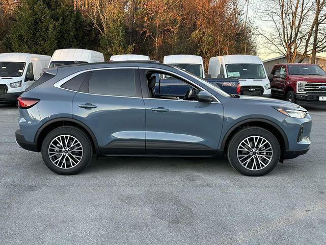 new 2025 Ford Escape car, priced at $38,395