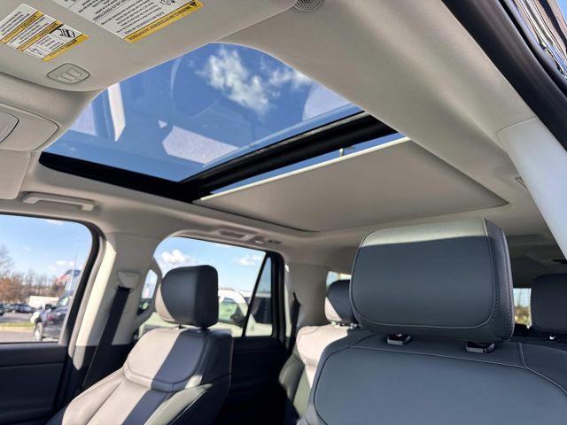 new 2025 Ford Expedition Max car, priced at $75,345