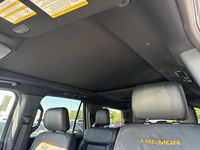 new 2025 Ford Expedition car, priced at $83,945