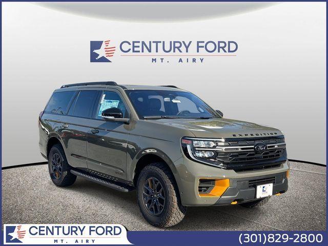 new 2025 Ford Expedition car, priced at $83,945