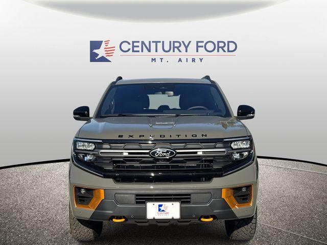 new 2025 Ford Expedition car, priced at $83,945