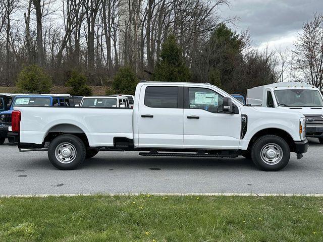 new 2024 Ford F-350 car, priced at $48,000