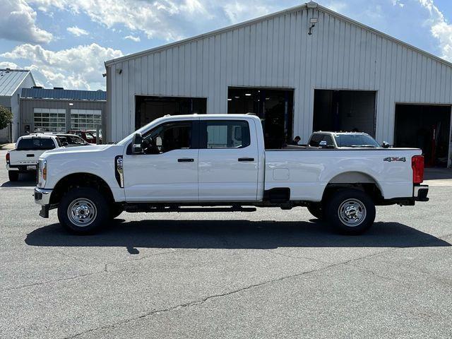 new 2024 Ford F-250 car, priced at $52,635